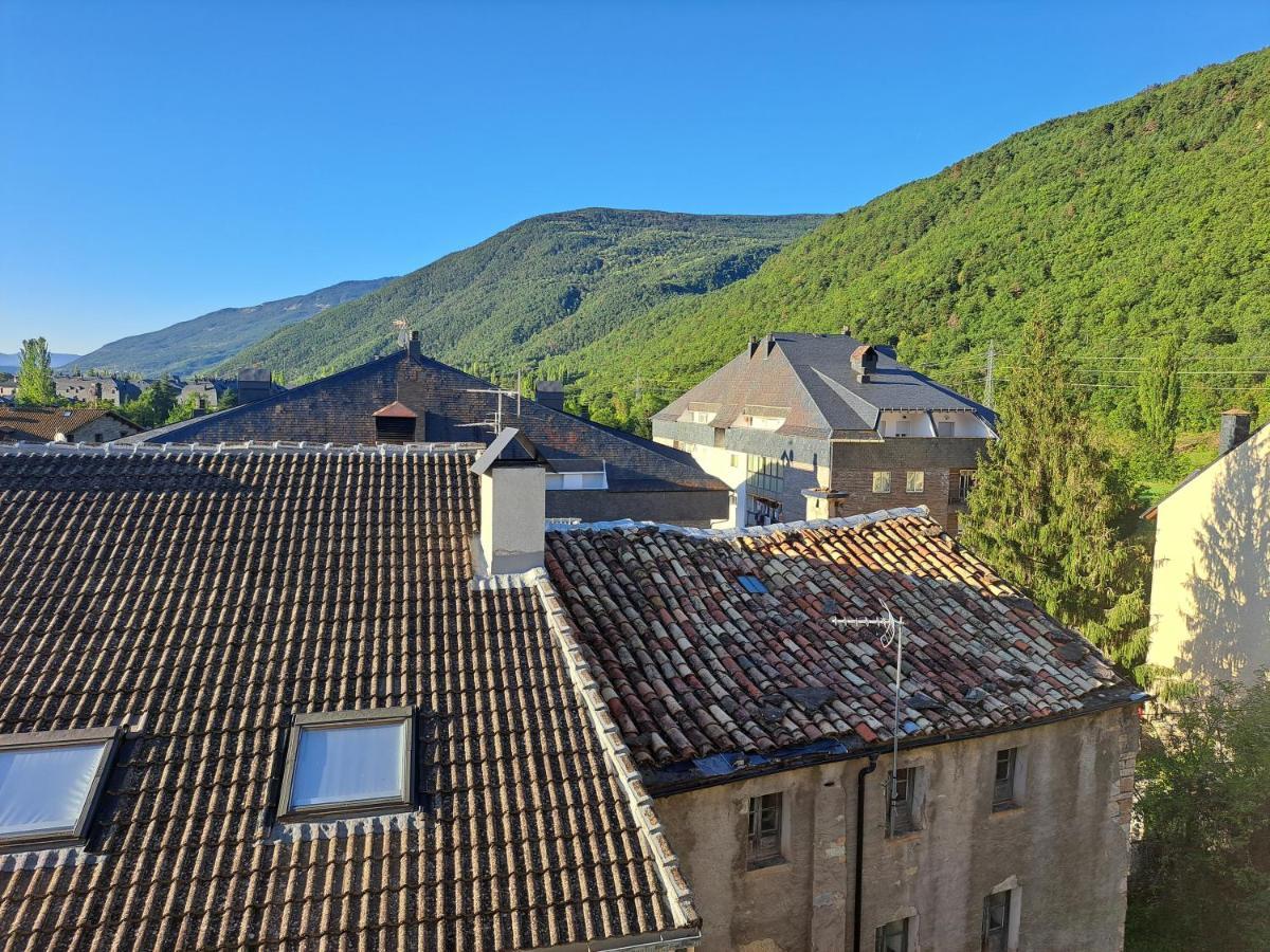 Apartamento Casa Coti Бьескас Экстерьер фото